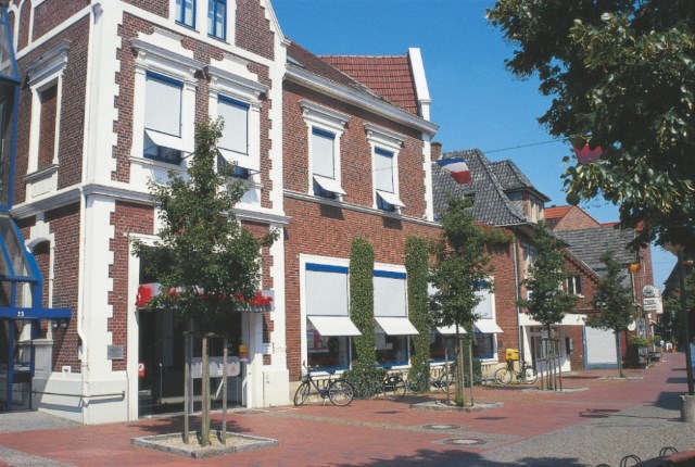 Фасадные маркизы