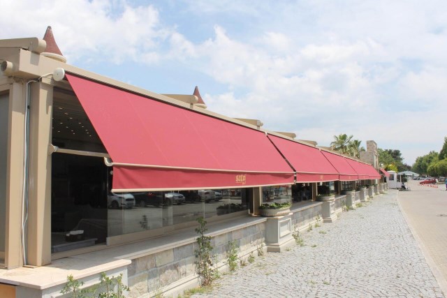 Фасадные маркизы