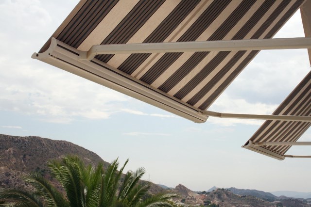 Фасадные маркизы